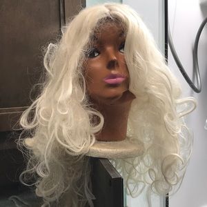 White blonde shake can go wig